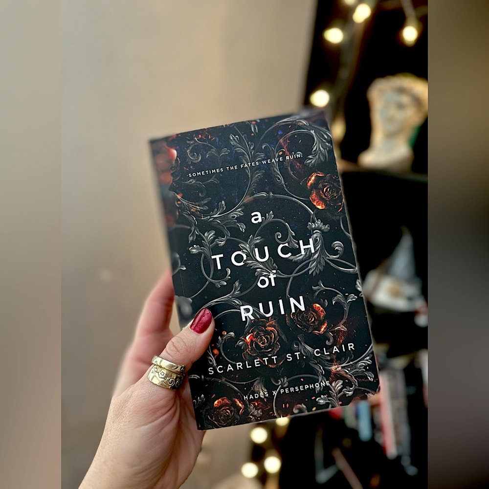 A Touch of Ruin by: Scarlett St. Clair